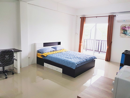 Condo — photo 2