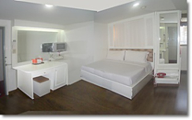 Condo · Watthana, bangkok — photo 3