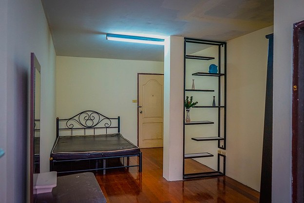 Condo · Wang Thonglang, bangkok — photo 5
