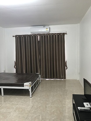 Condo · Bang Yai
