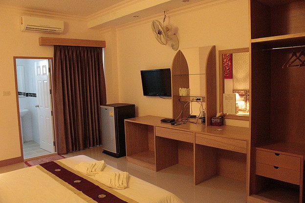 Condo · Mueang Chiang Mai, chiang_mai — photo 2