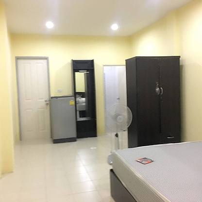 K AND N Apartment
