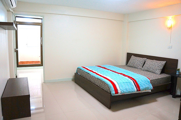 Condo · Khlong San, bangkok — photo 2