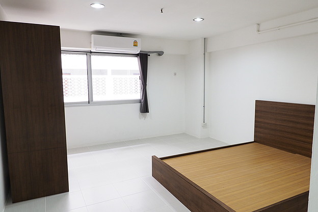 Condo · Sathon, bangkok — photo 5