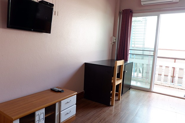 Condo — photo 4