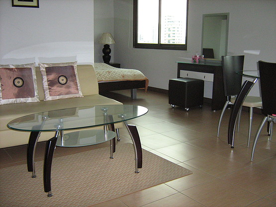 Condo · Sathon, bangkok — photo 2