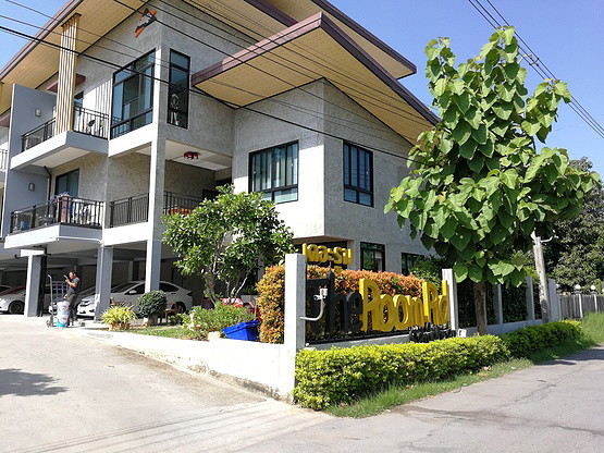 Condo — photo 2