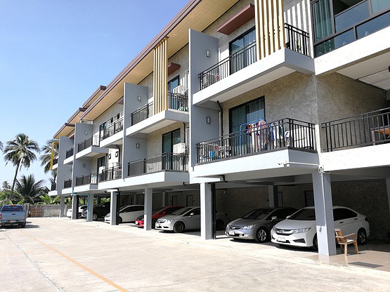 Condo — photo 3