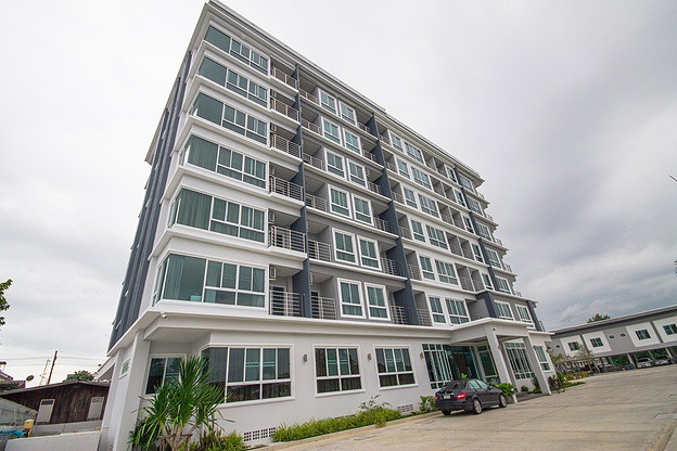 Condo — photo 3