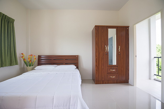 Condo — photo 1
