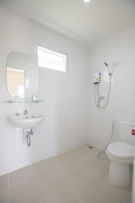 Condo — photo 2