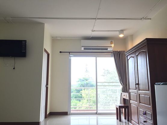 Condo — photo 2