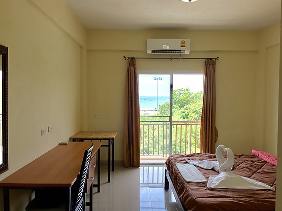 Condo · Mueang Chon Buri, chon_buri — photo 1