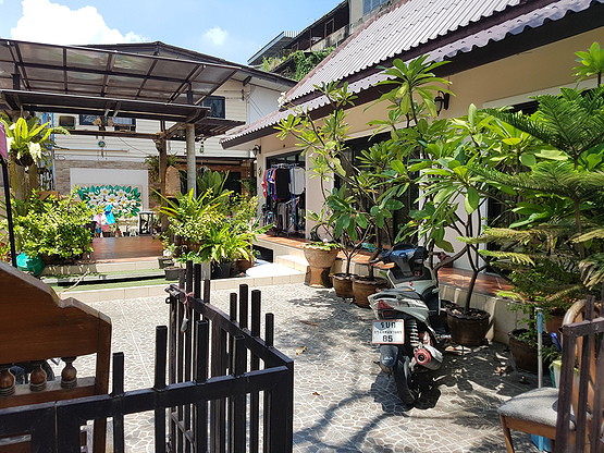Condo · bangkok — photo 1