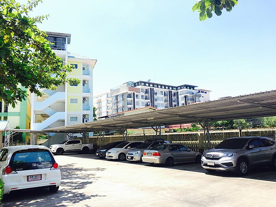 Condo · Mueang Chon Buri, chon_buri — photo 2