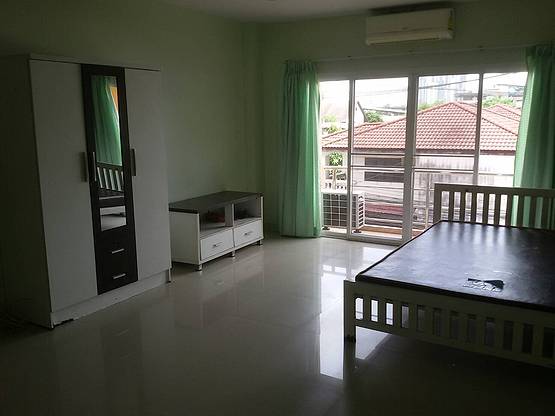 Condo · Mueang Nonthaburi — photo 1