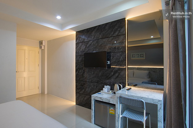 NW Apartment — photo 3