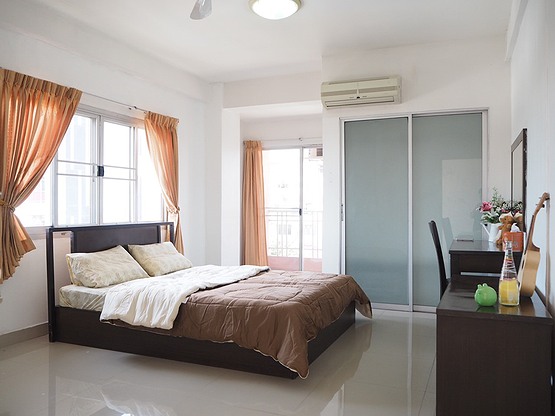 Condo · Bangkok Noi, bangkok — photo 2