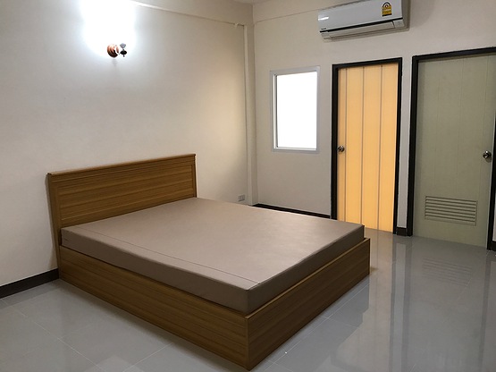 Condo · Bang Kapi, bangkok — photo 1