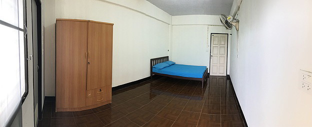 Condo · Bang Kapi, bangkok — photo 1