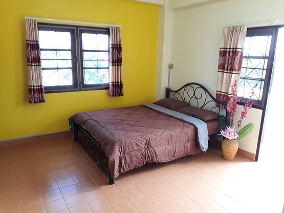 Condo — photo 2
