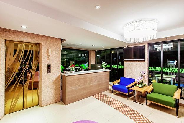 Condo · Huai Khwang, bangkok — photo 3