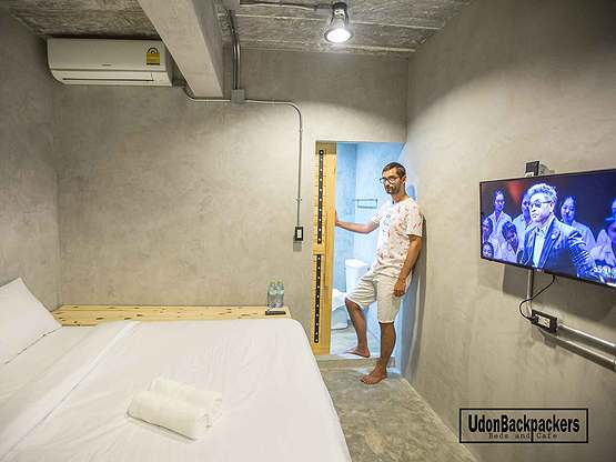 UdonBackpackers Beds and cafe — photo 3