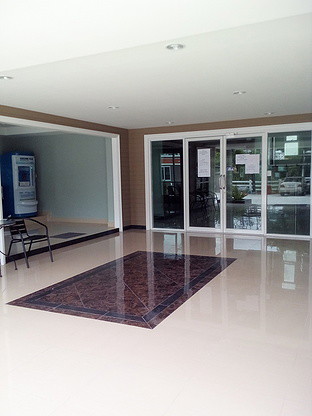 Condo · Mueang Chon Buri, chon_buri — photo 2