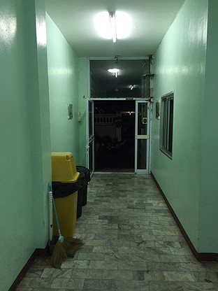 Condo · Wang Thonglang, bangkok — photo 3