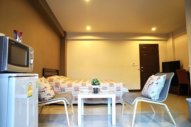 Condo · Huai Khwang, bangkok — photo 3