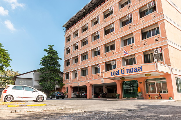 Condo · Lat Phrao, bangkok — photo 1