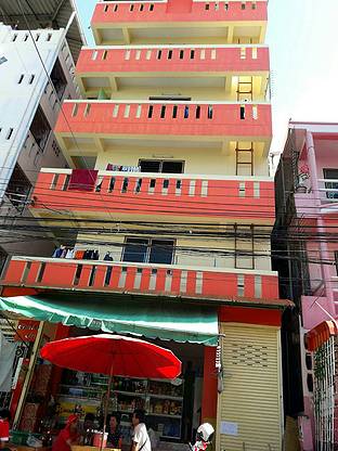 Condo — photo 2