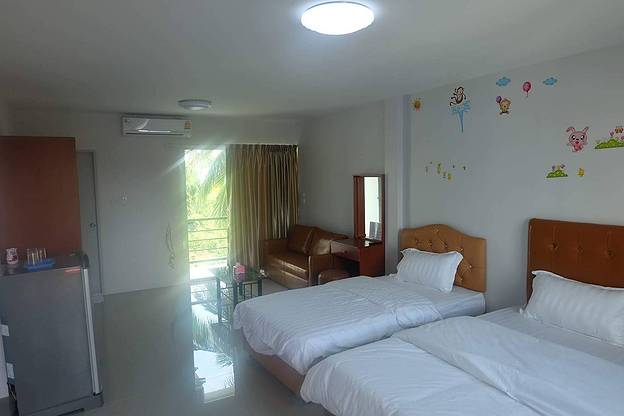 Condo — photo 2