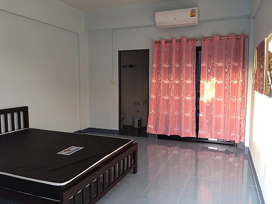 Condo — photo 3