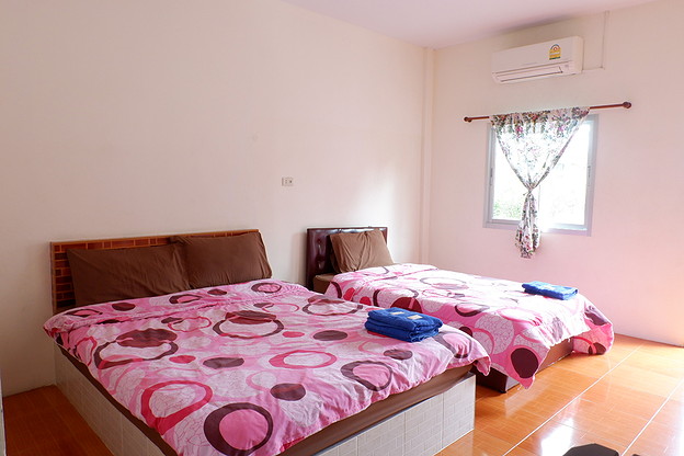 Condo — photo 2