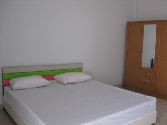 Condo — photo 2