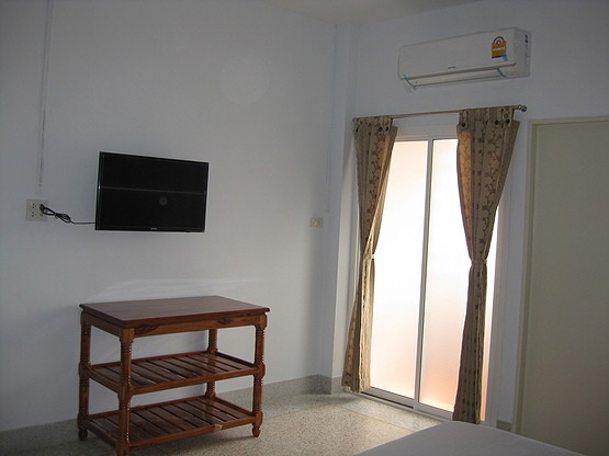 Condo — photo 3