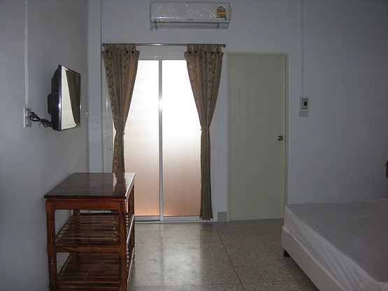 Condo — photo 4