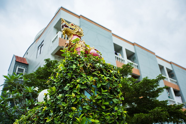 Condo · Bang Kapi, bangkok — photo 1