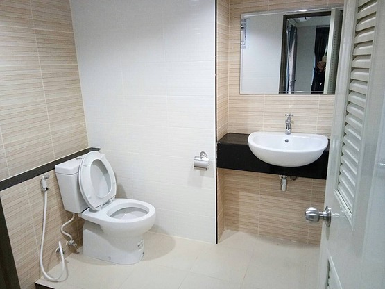 Condo — photo 2