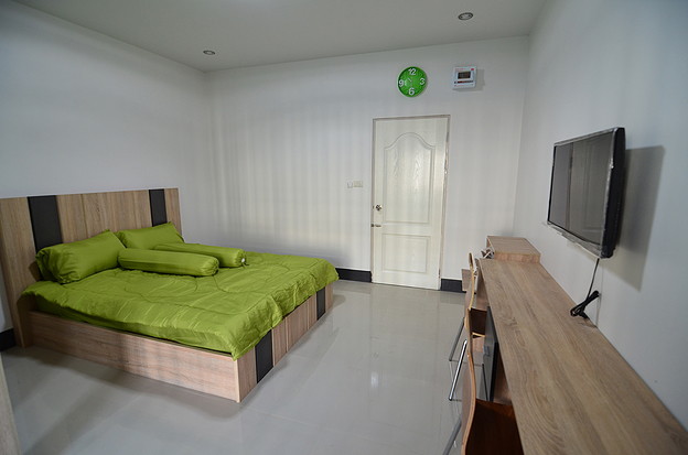 Condo — photo 3
