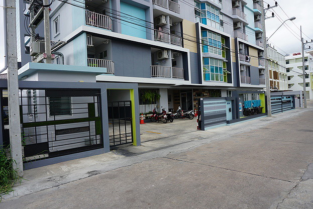 Condo · Mueang Chon Buri, chon_buri — photo 3
