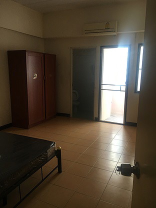 Condo — photo 2