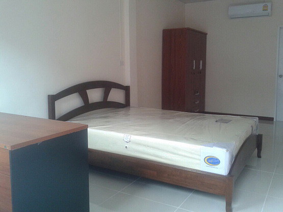 Condo — photo 2