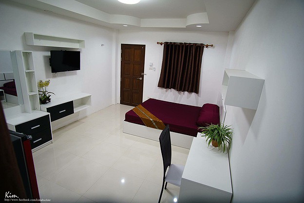 Condo — photo 2