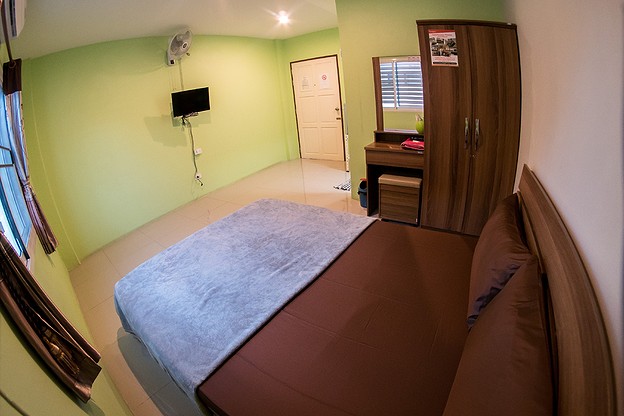 Condo — photo 2