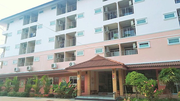 Condo — photo 1