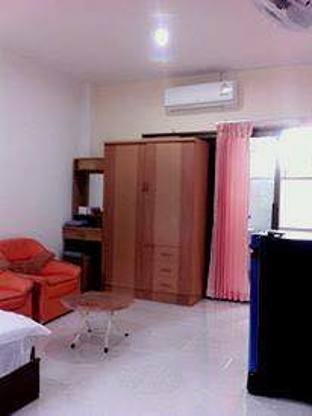 Condo — photo 2