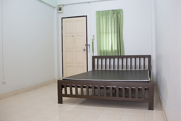 Condo · Wang Thonglang, bangkok — photo 3