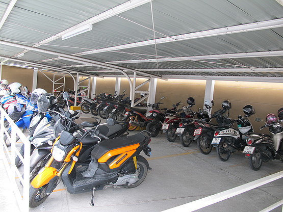 Condo · Mueang Chon Buri, chon_buri — photo 5